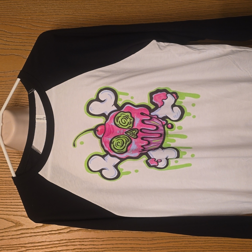 Skull Cupcake/Crossbones Baseball Tee